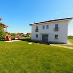 Ferienvilla In Hohenkirchen Mit Privatem Pool Birdieweg 11a By Interhome Casa vacanze Hohen Wieschendorf